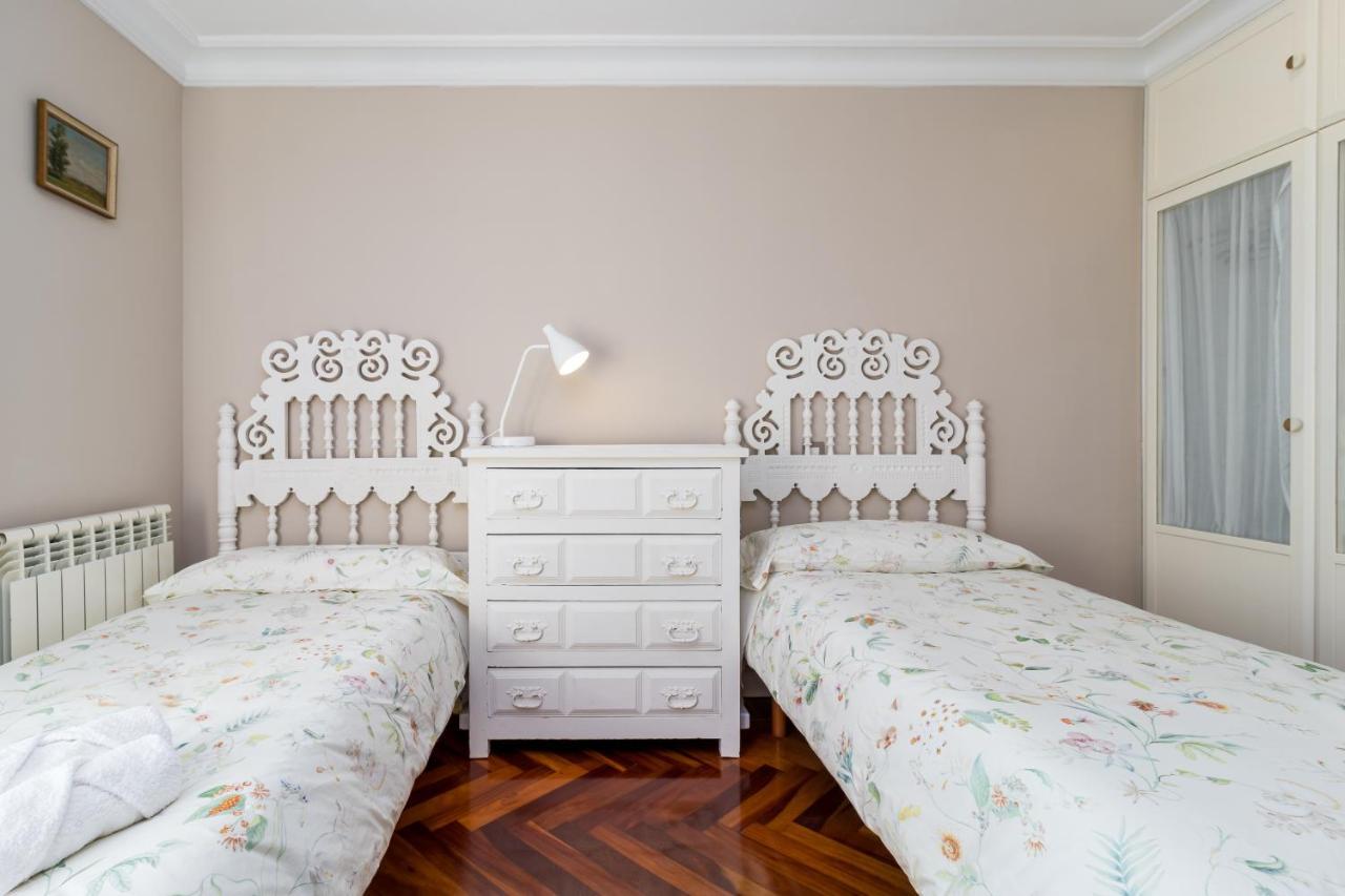 Apartamento Junto Playa Sardinero Con Parking Santander Bagian luar foto